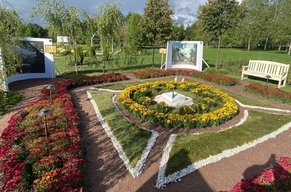Композиция от музея-усадьбы «Остафьево» представлена на фестивале исторических садов