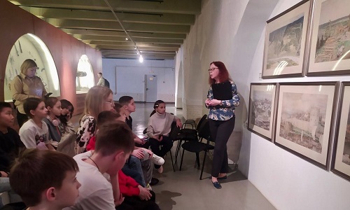 Ученики школы №2083 посетили музей истории Москвы 