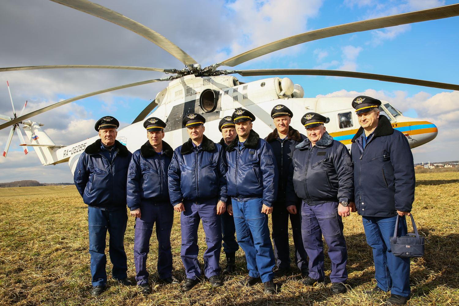 В Московском авиационном центре отмечают День воздушного флота России