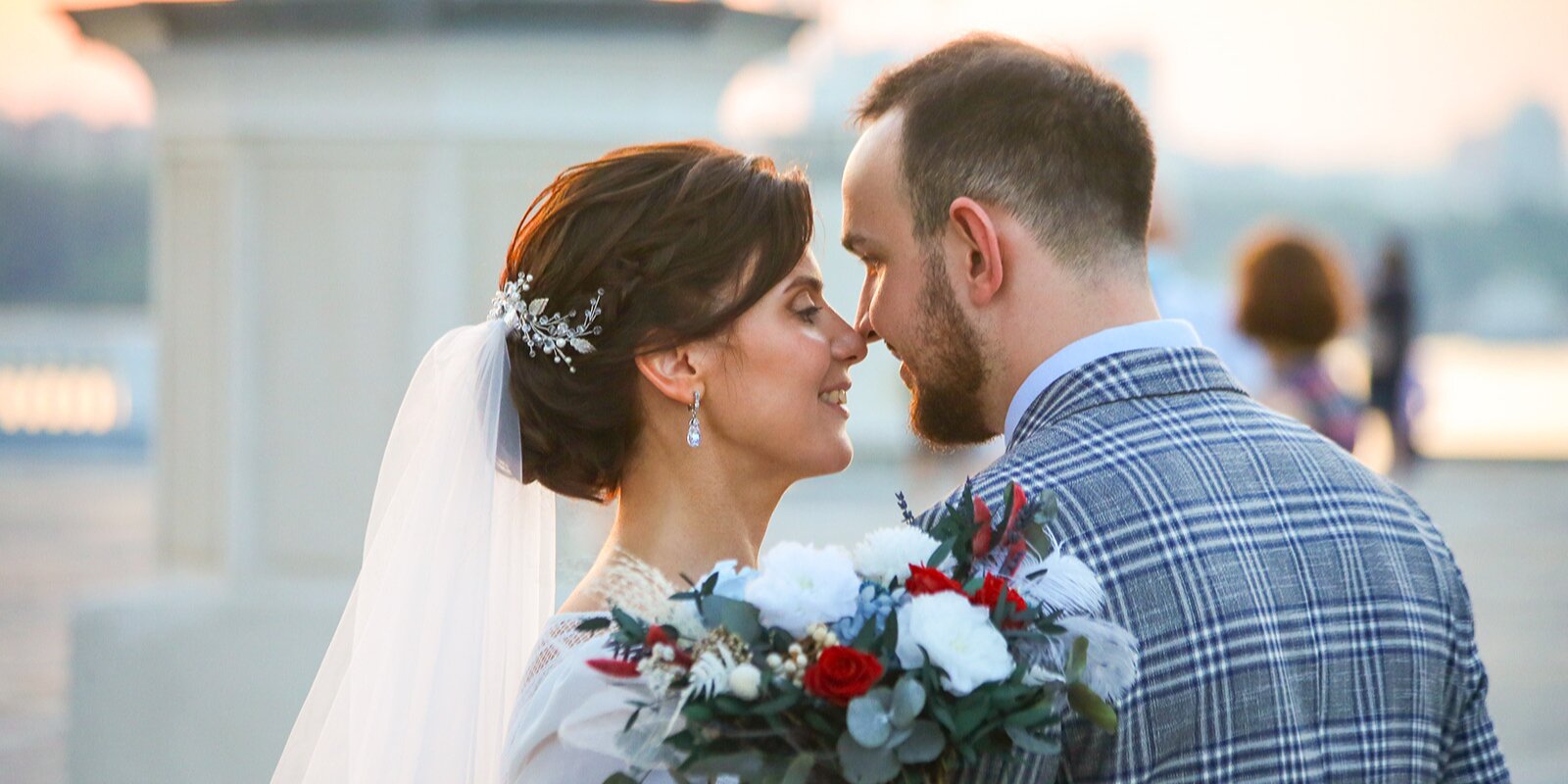 «Новые адреса счастья»: на необычных площадках поженились более 20 тысяч пар