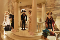 В музее-усадьбе «Остафьево» − «Русский Парнас» открывается выставка «Хрупкий образ совершенства»