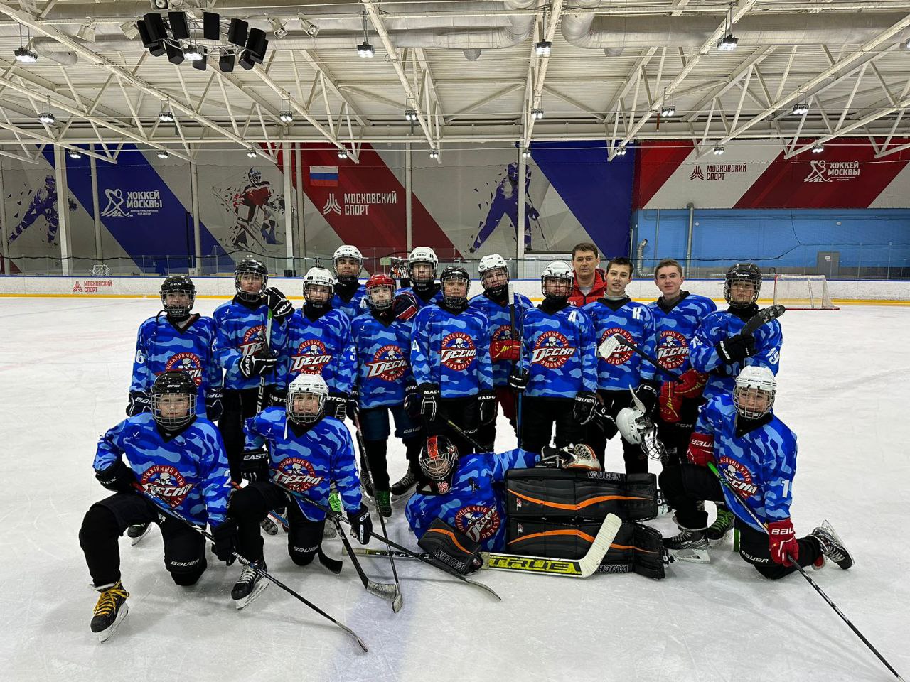 Команда спортивного клуба «Десна» победила в двух хоккейных матчах