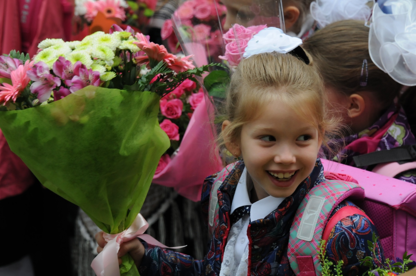  В Москве более 83 тыс детей зачислены в первые классы на 1 июня 2016