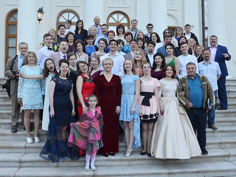 Ученики поселения Рязановское отпраздновали выпускной 