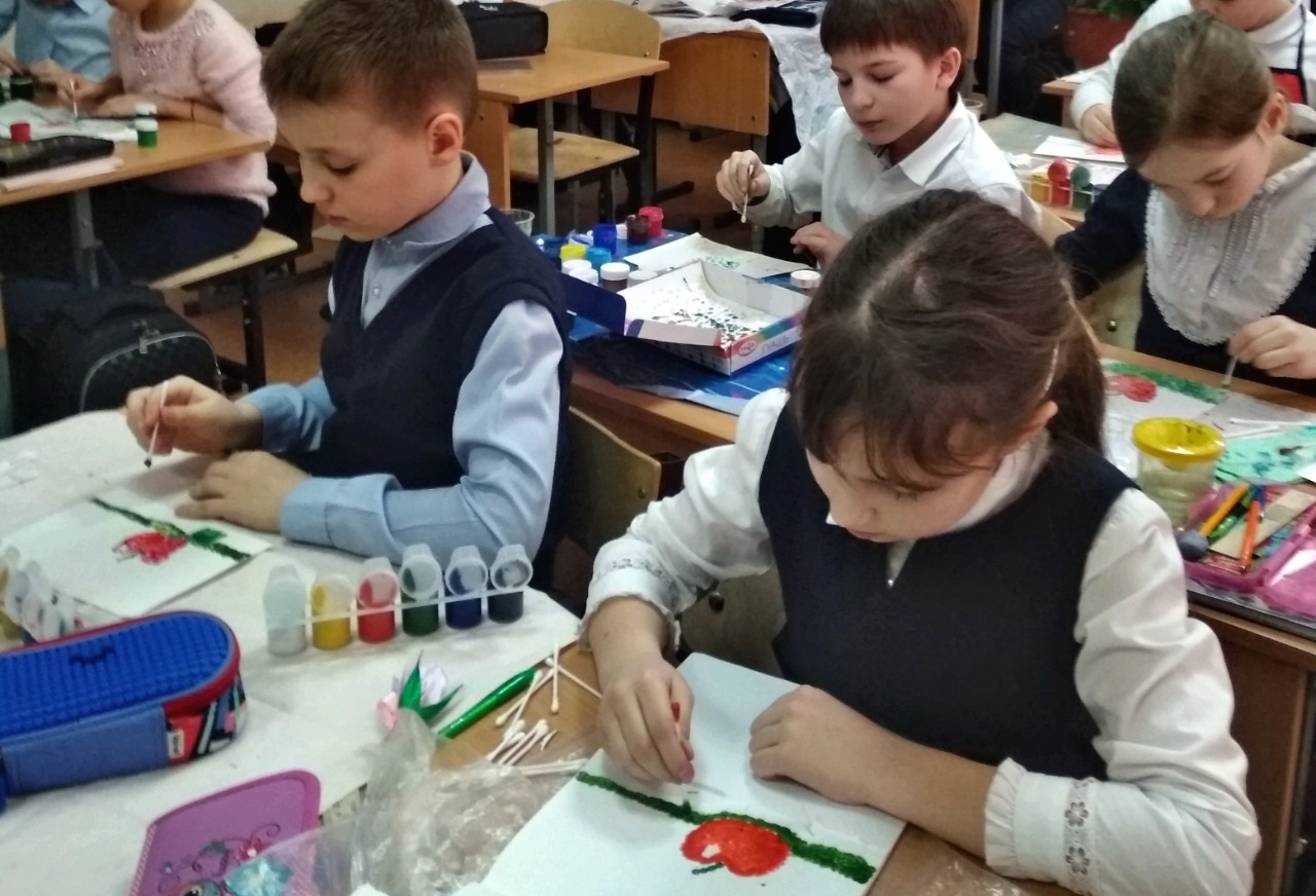Рязановские школьники познакомились с новой техникой рисования