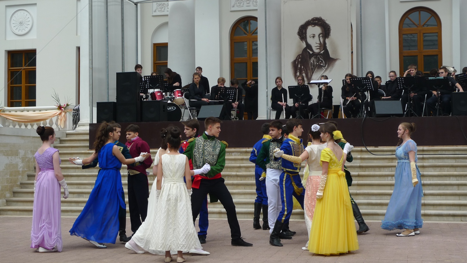 В Музее-усадьбе «Остафьево – «Русский парнас» состоялся юбилейный 35-й Пушкинский праздник поэзии