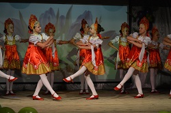 Танцевальные коллективы подарили «Весеннее настроение»