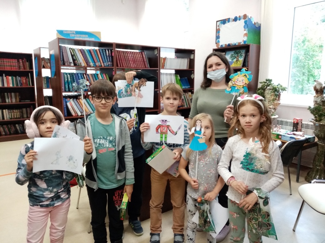 Детский конкурс рисунков прошел в библиотеке при Доме культуры «Десна»