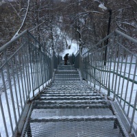 Реконструкция лестничного схода в микрорайоне Гора заканчивается