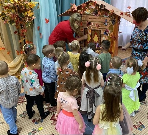 В детском саду «Остафьево» прошел праздник осени