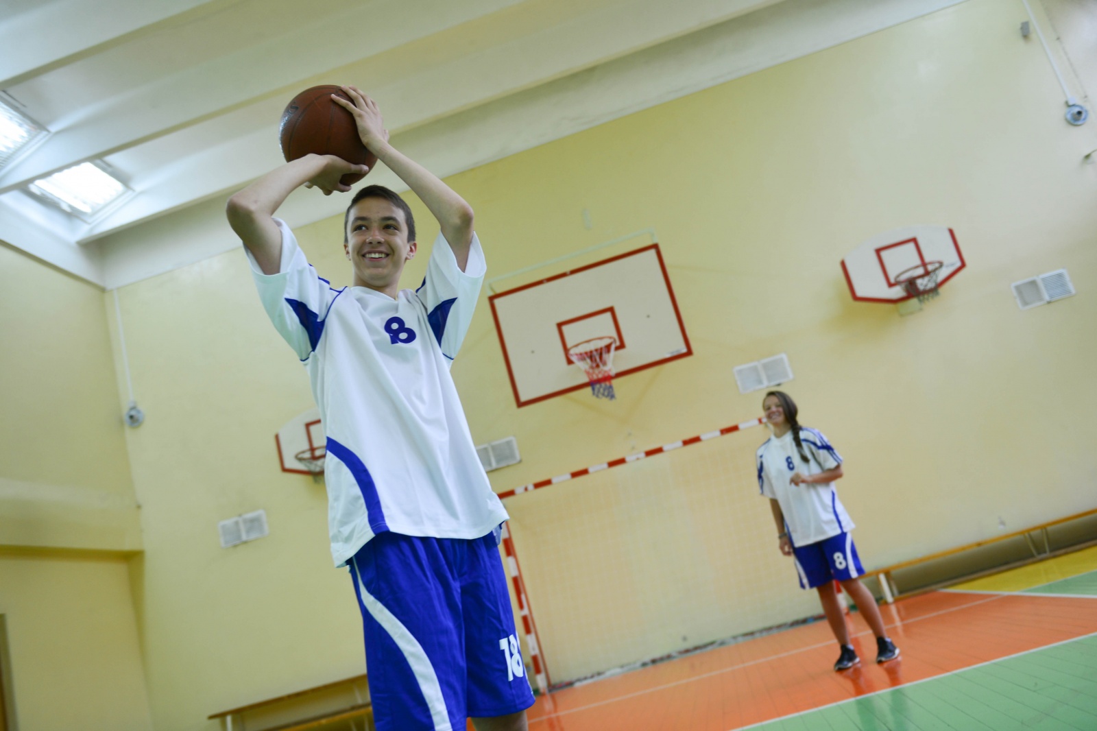 Баскетболисты поселения прошли в четвертьфинал первенства Москвы