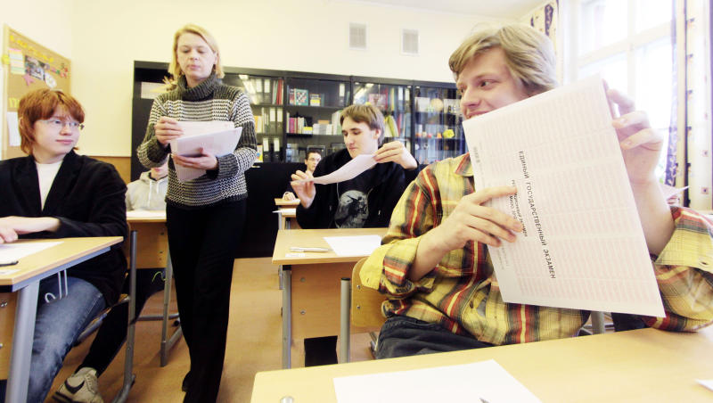 Школьники города Москвы сдали досрочный экзамен по математике